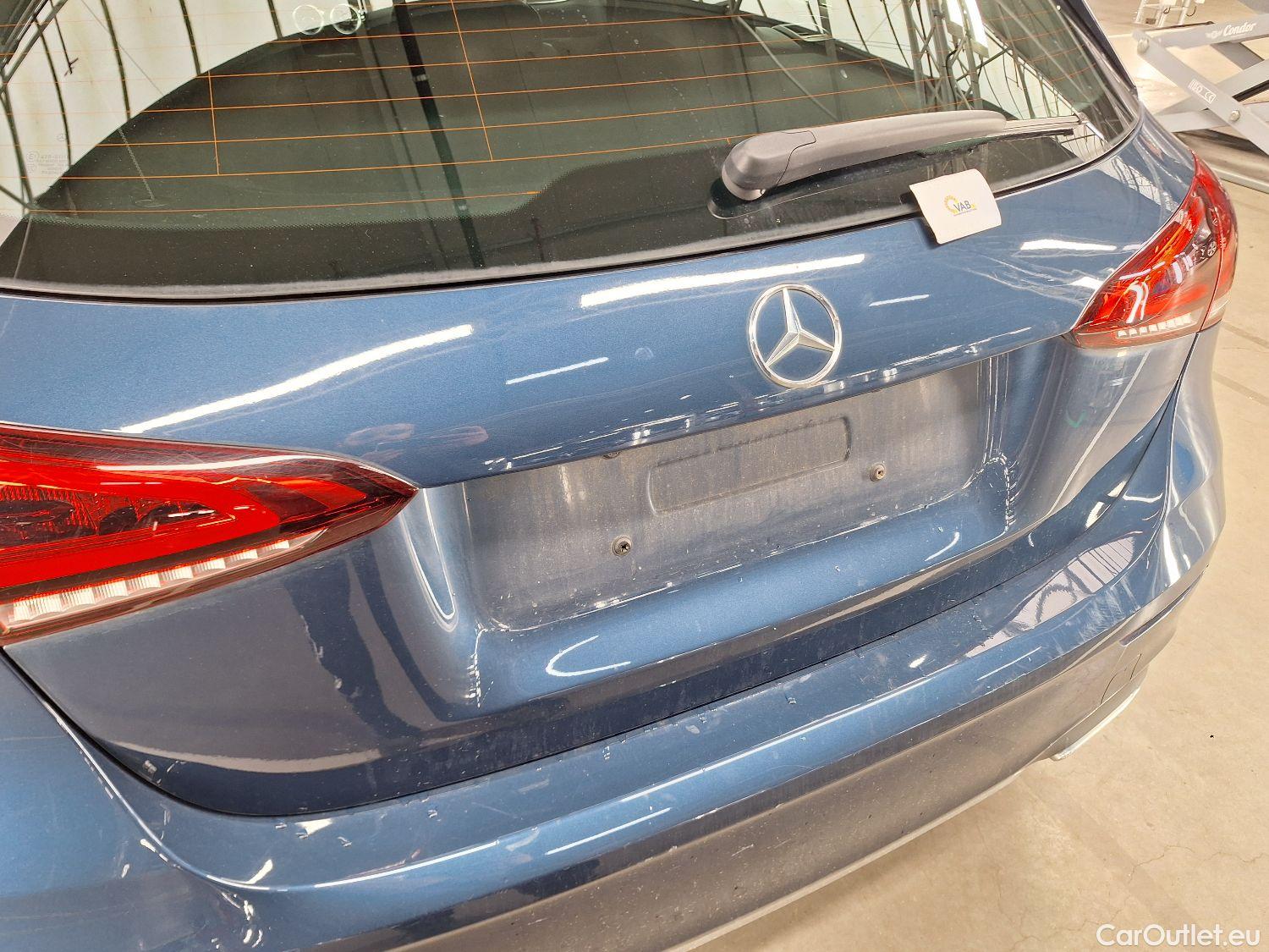  Mercedes  A-Klasse Mercedes, A-Class '18, Mercedes-Benz  A 180 d Aut. 5d #51