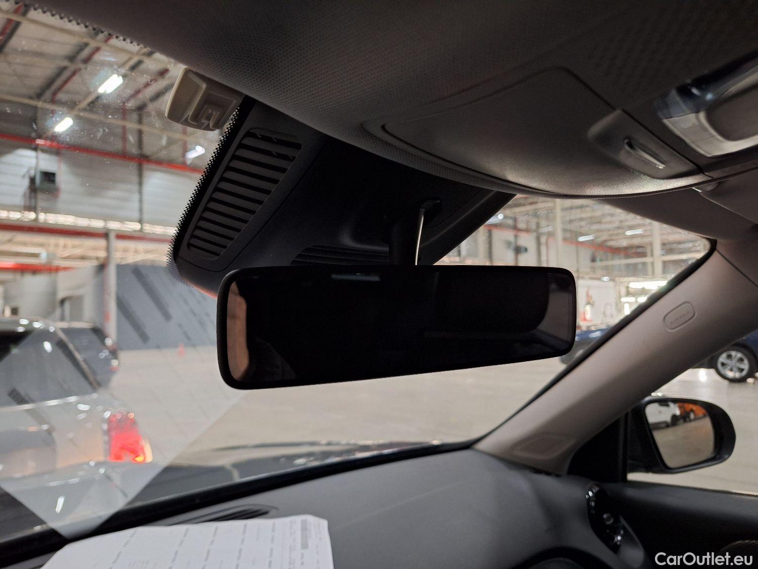  Mercedes  GLB Mercedes,  '19, Mercedes-Benz   180 d Business Solution 5d #1