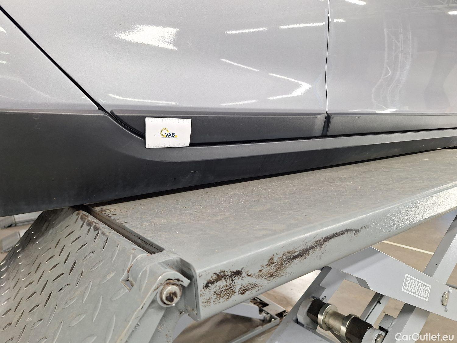  Peugeot  2008 Peugeot,  FL'16, Peugeot  1.2 Puretech 61kW S&S Active 5d #6