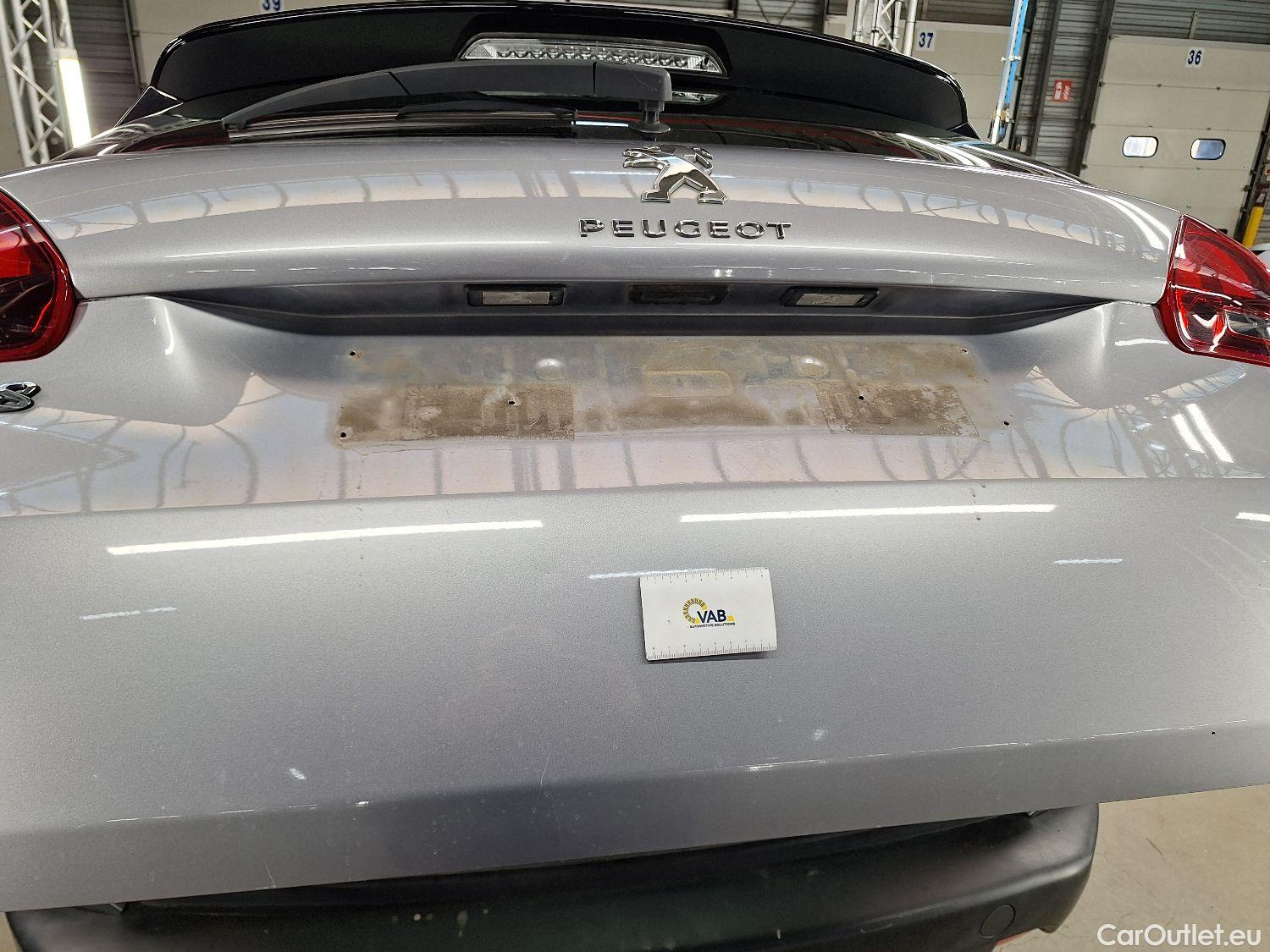  Peugeot  2008 Peugeot,  FL'16, Peugeot  1.2 Puretech 61kW S&S Active 5d #22