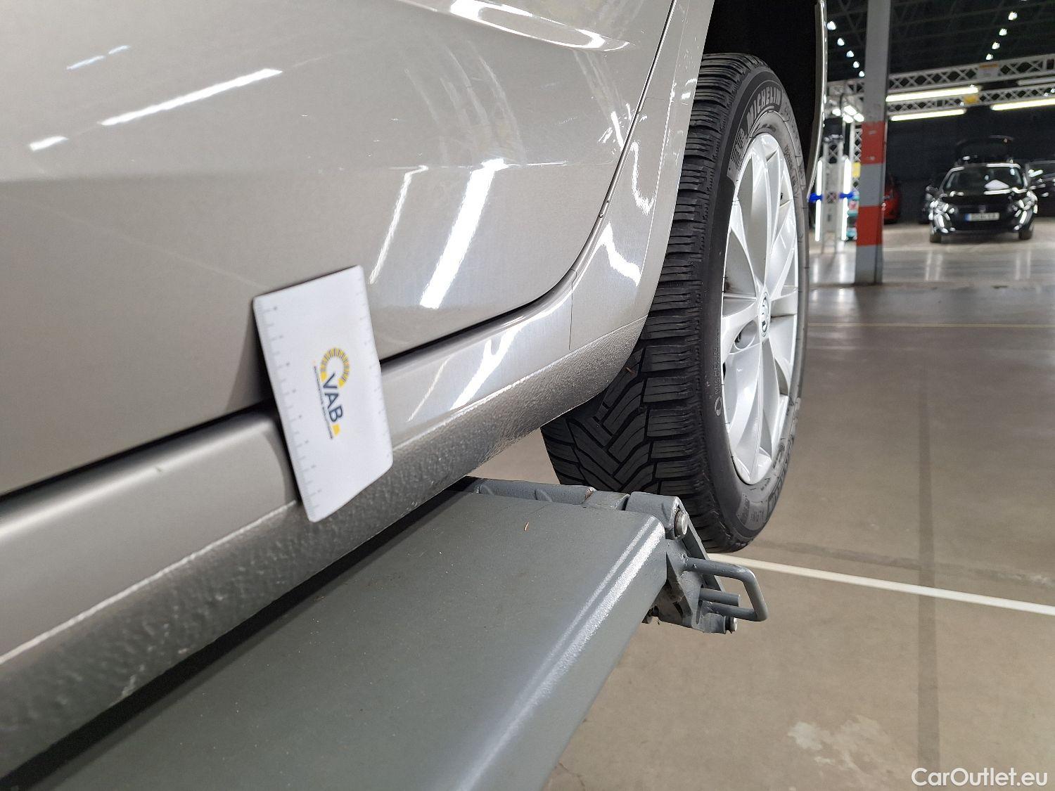  Skoda  Octavia Skoda,  Combi FL'16, Skoda  Combi 1.6 CRTDI GreenTec 85kW Ambiti #29