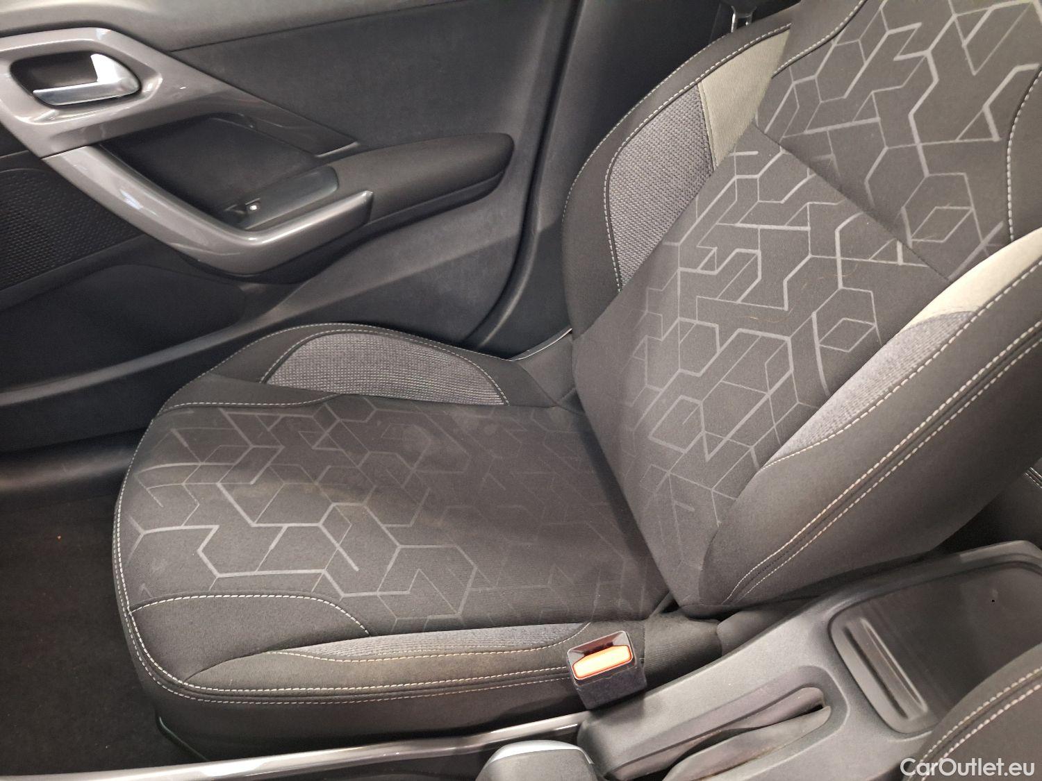  Peugeot  2008 Peugeot,  FL'16, Peugeot  1.2 Puretech 61kW S&S Active 5d #26