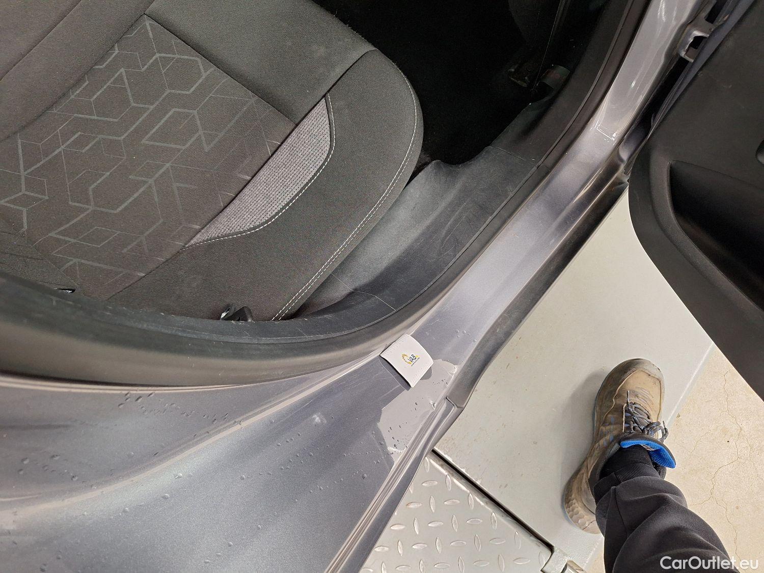  Peugeot  2008 Peugeot,  FL'16, Peugeot  1.2 Puretech 61kW S&S Active 5d #17