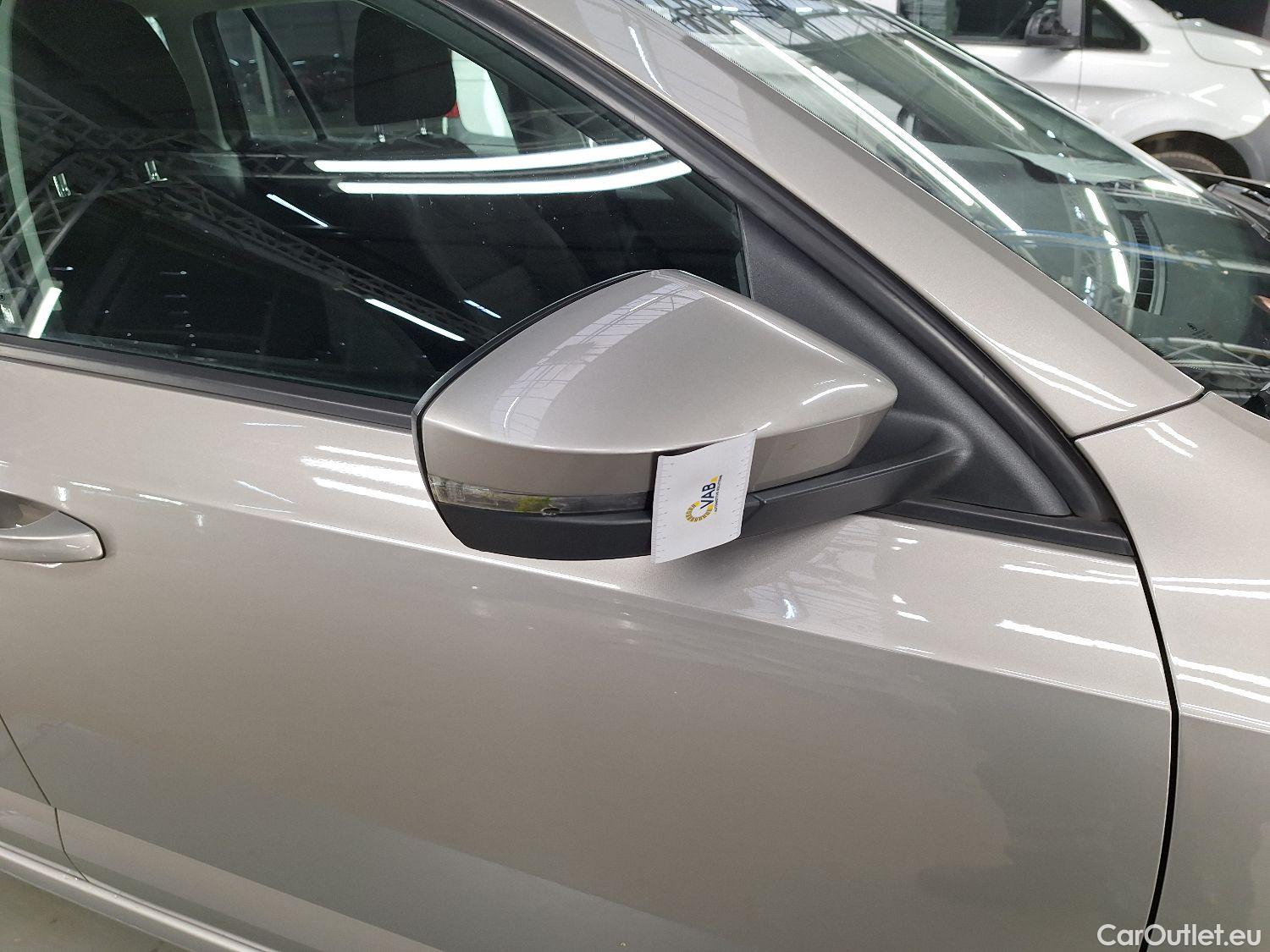  Skoda  Octavia Skoda,  Combi FL'16, Skoda  Combi 1.6 CRTDI GreenTec 85kW Ambiti #1