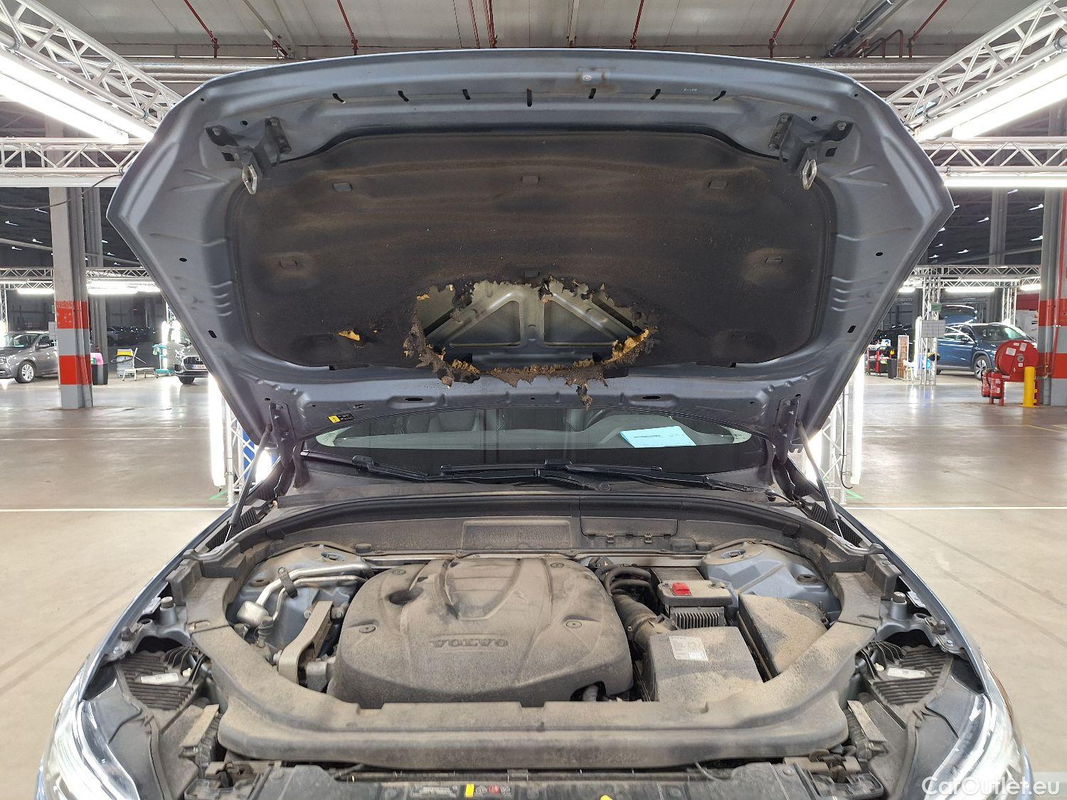  Volvo  XC60 Volvo,  '17, Volvo  D4 120kW Geartronic Momentum 5d #21