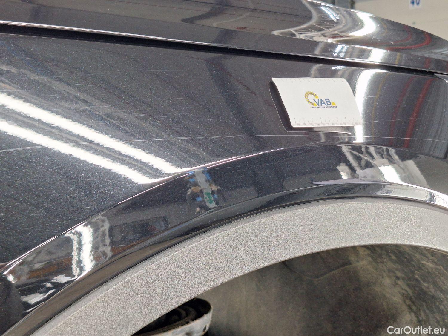  Volvo  XC 40 Volvo, XC40 '17 PHEV, Volvo XC40 T4 Recharge Geartronic R-Design 5d #9