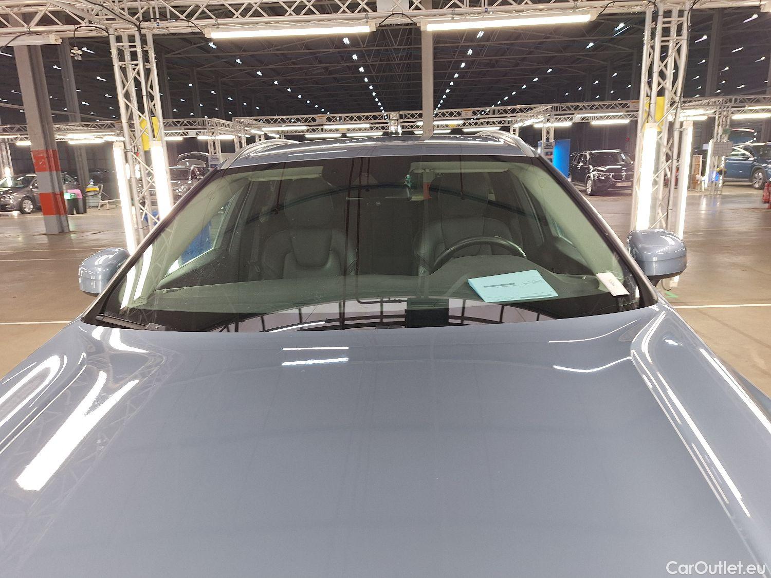  Volvo  XC60 Volvo,  '17, Volvo  D4 120kW Geartronic Momentum 5d #17