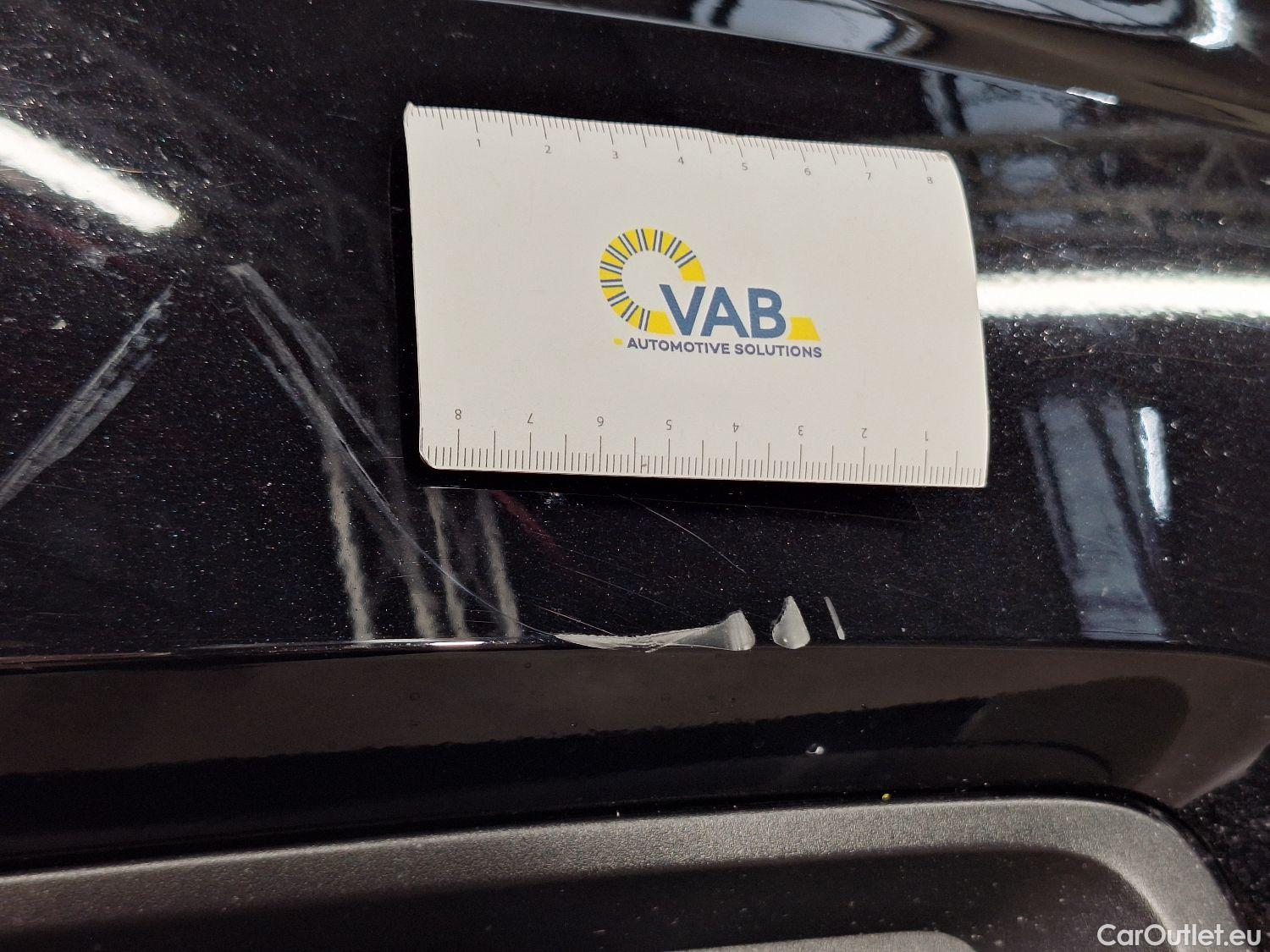  Volvo  XC 40 Volvo, XC40 '17 PHEV, Volvo XC40 T4 Recharge Geartronic R-Design 5d #6