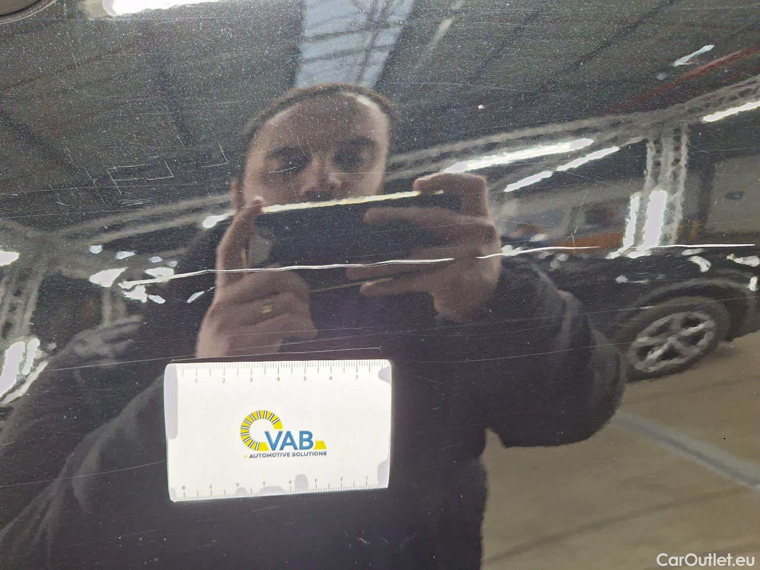  Volvo  XC 40 Volvo, XC40 '17 PHEV, Volvo XC40 T4 Recharge Geartronic R-Design 5d #14