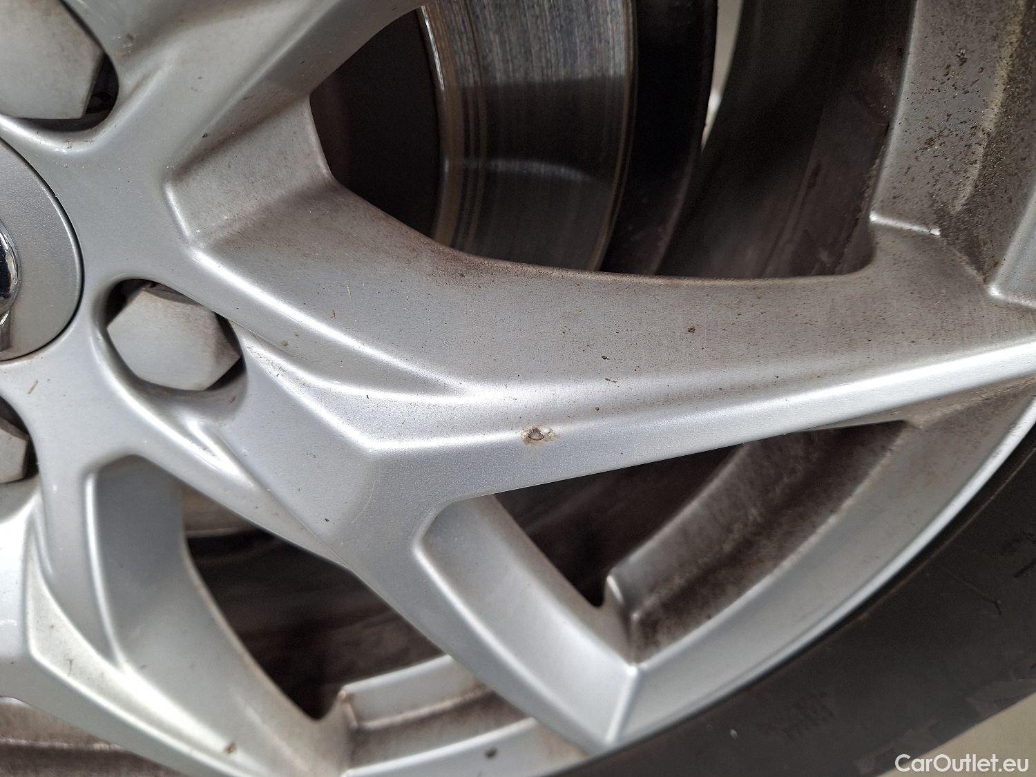  Volvo  XC60 Volvo,  '17, Volvo  D4 120kW Geartronic Momentum 5d #12