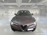  Alfa Romeo   STELVIO ALFA ROMEO / 2017 / 5P / SUV 2.2 TURBO DIESEL 190CV BUSINESS AT8 Q4 #6
