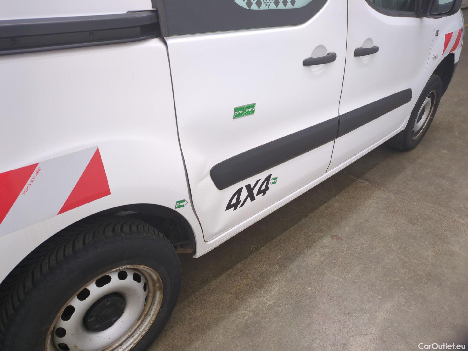  Citroen  Berlingo  Fourgon Club L1 (Court) 1.6 BlueHDi 100CV BVM5 E6 #13