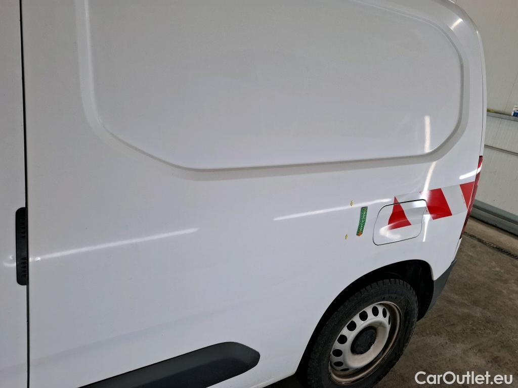  Citroen  Berlingo  Fourgon Worker M 1000 1.2 PureTech 130CV BVA8 E6d #1