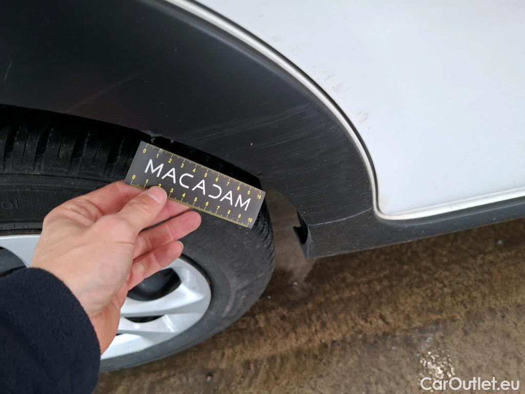  Citroen  C3  Société Feel Business R 1.5 BlueHDI 100CV BVM5 E6dT
 #57