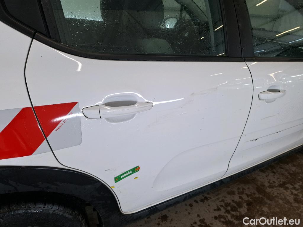  Citroen  C3  Société Feel 1.5 BlueHDI 100CV BVM6 E6dT #1