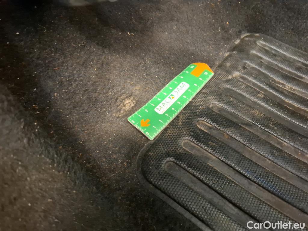  Citroen  C3  Société Feel Nav 1.2 PureTech 80CV BVM5 E6 #15