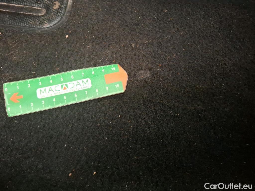  Citroen  C3  Société Feel Nav 1.2 PureTech 80CV BVM5 E6 #11