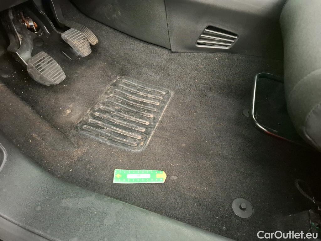  Citroen  C3  Société Feel Nav 1.2 PureTech 80CV BVM5 E6 #10