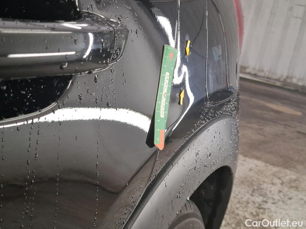  Citroen  C3  Société Feel Nav 1.2 PureTech 80CV BVM5 E6 #17