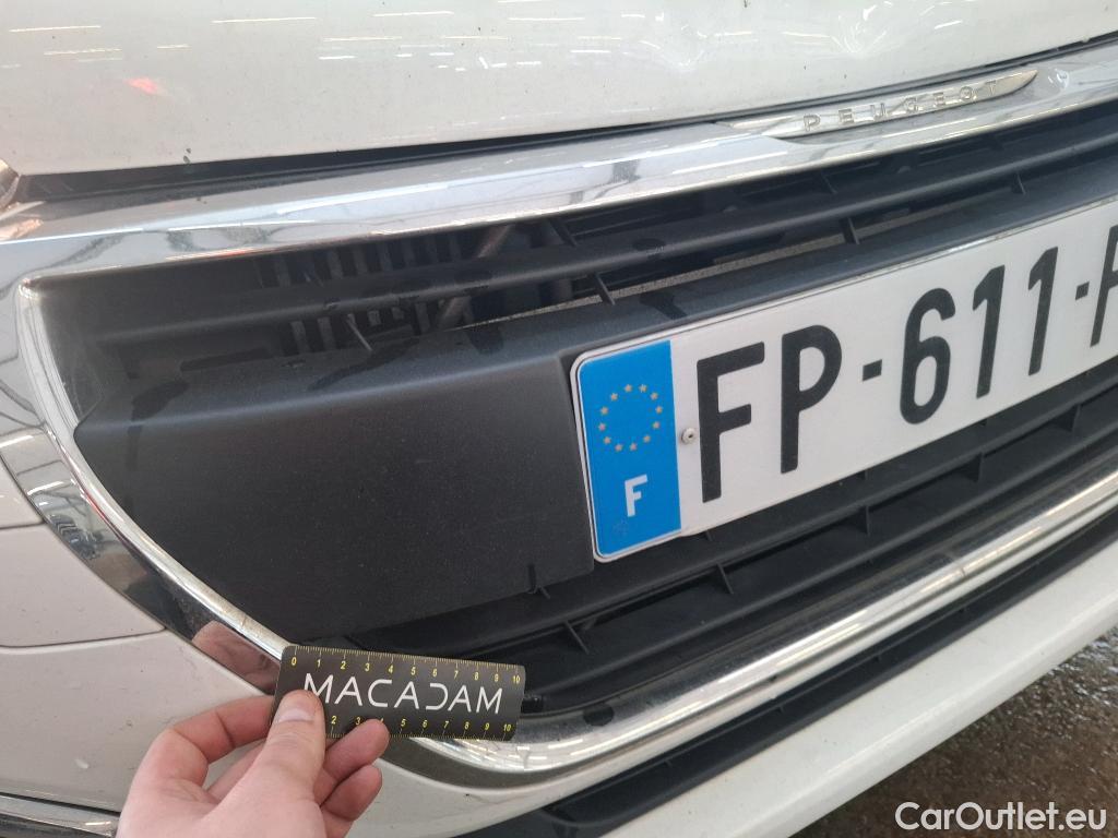  Peugeot  208  Affaire Premium Pack 1.5 HDi 100CV BVM5 E6dT #26