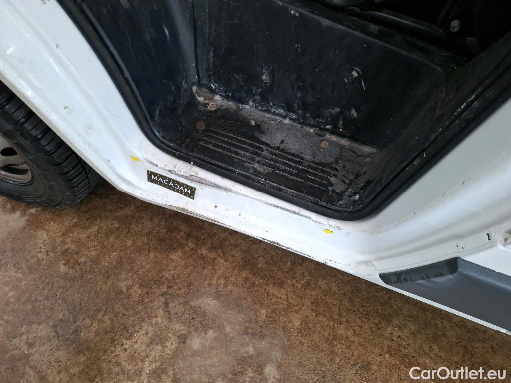  Peugeot  Boxer PEUGEOT  VU 4p VNA 2.0 BLUEHDI 130 PREMIUM 335 L2H2 fourgon tôlé #39