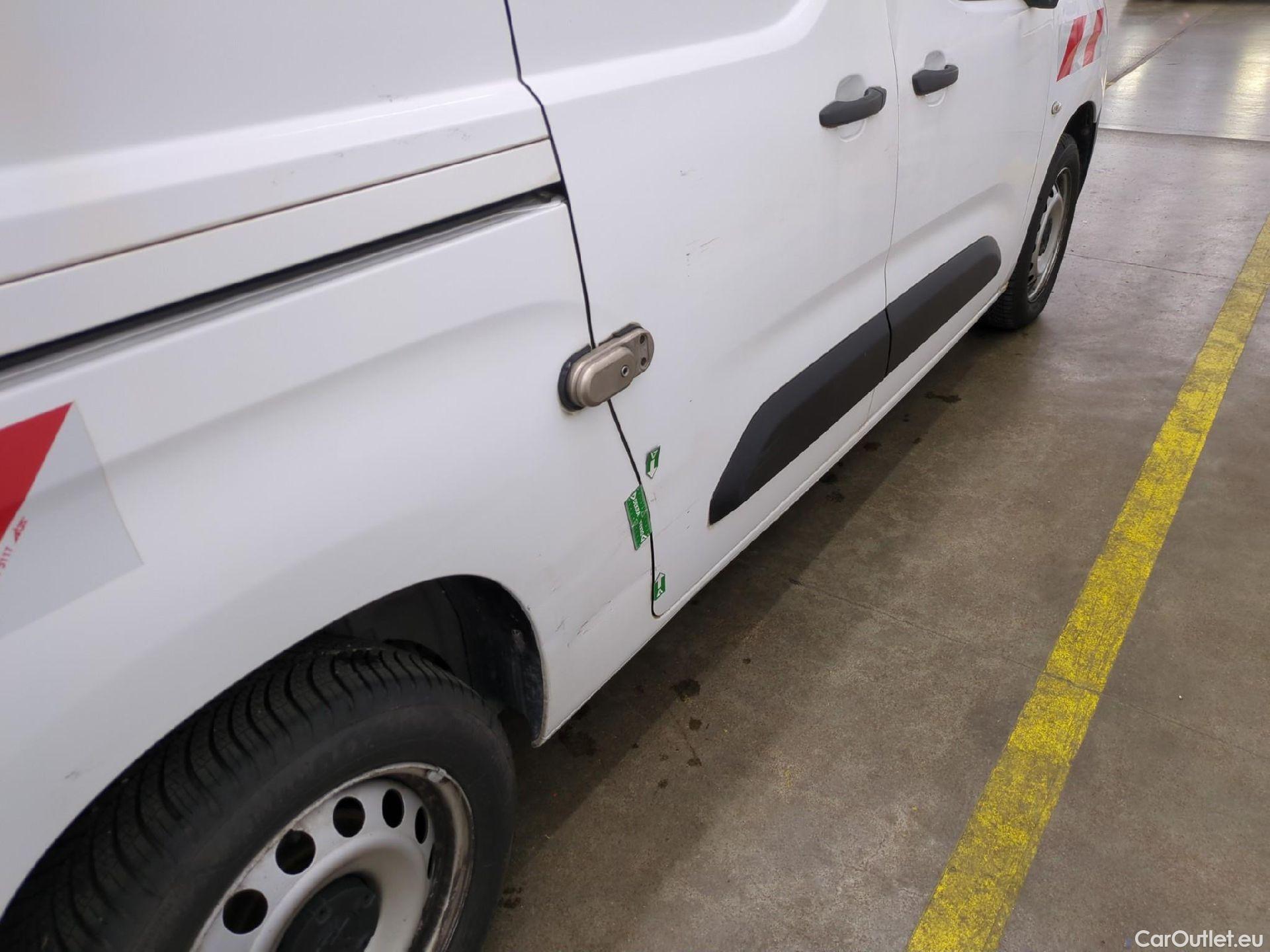  Peugeot  Partner PEUGEOT  VU 4p Fourgonnette BLUEHDI 100 S&S 950KG LONG ASPHALT #10