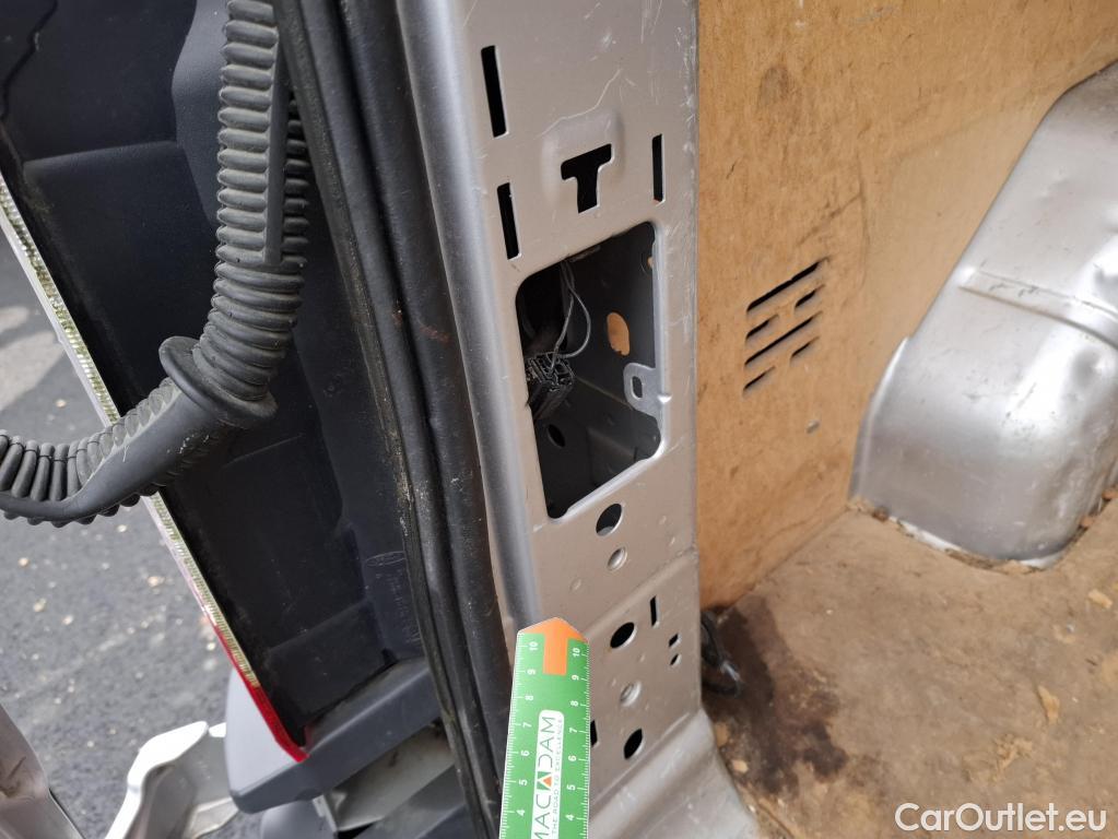  Ford  Transit  Fourgon 310 L3 Trend 2.0 TDCi 105CV BVM6 E6 #35