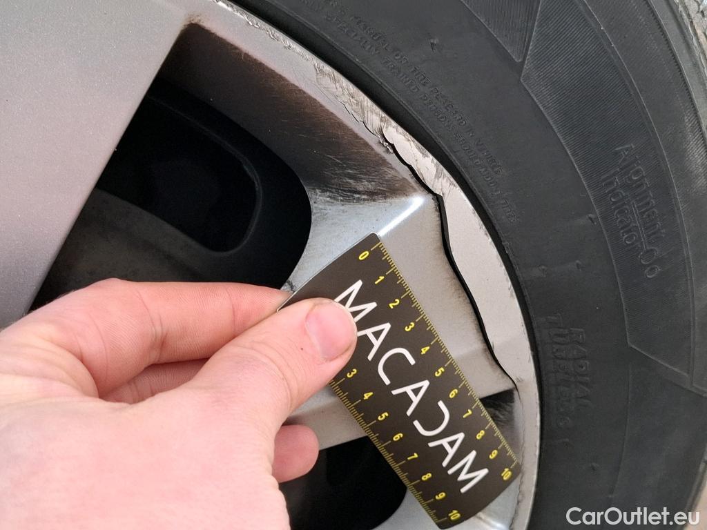  Peugeot  208  Affaire Premium 1.6 HDi 100CV BVM5 E6 #42