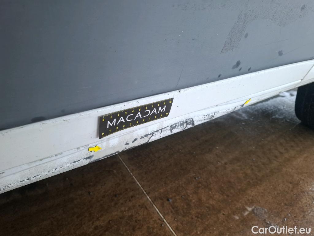  Peugeot  Boxer PEUGEOT  VU 4p VNA 2.0 BLUEHDI 130 PREMIUM 335 L2H2 fourgon tôlé #4