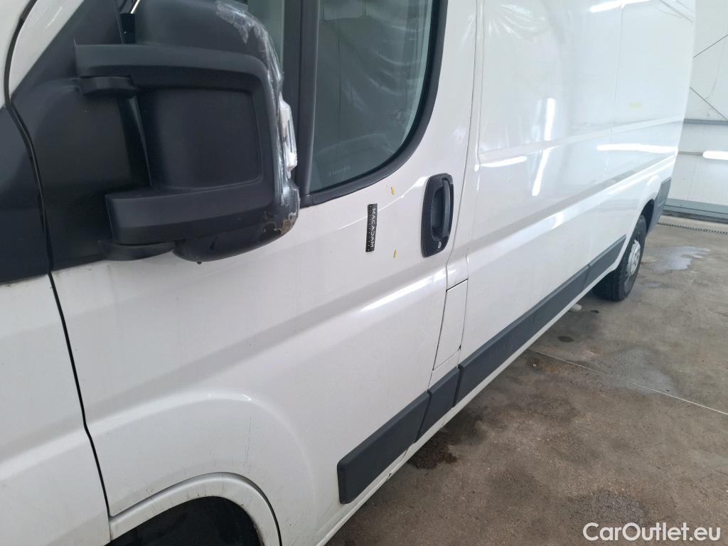  Peugeot  Boxer PEUGEOT  / 2014 / 4P / Fourgon tôlé BLUEHDI 110 PREMIUM PACK 333 L3H2 #24