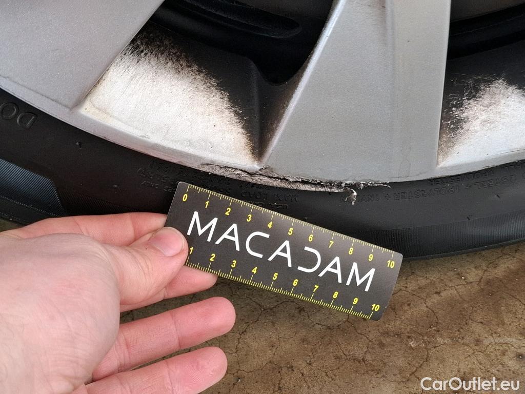  Peugeot  208  Affaire Premium 1.6 HDi 100CV BVM5 E6 #43