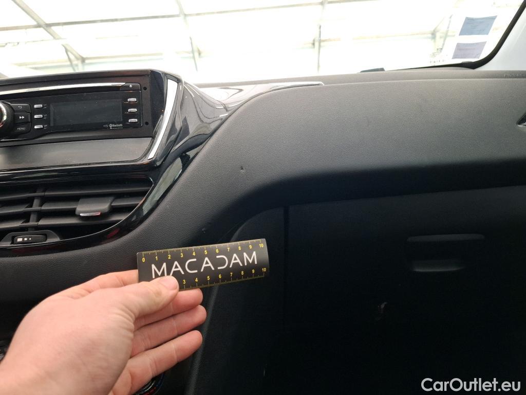  Peugeot  208  Affaire Premium 1.6 HDi 100CV BVM5 E6 #36