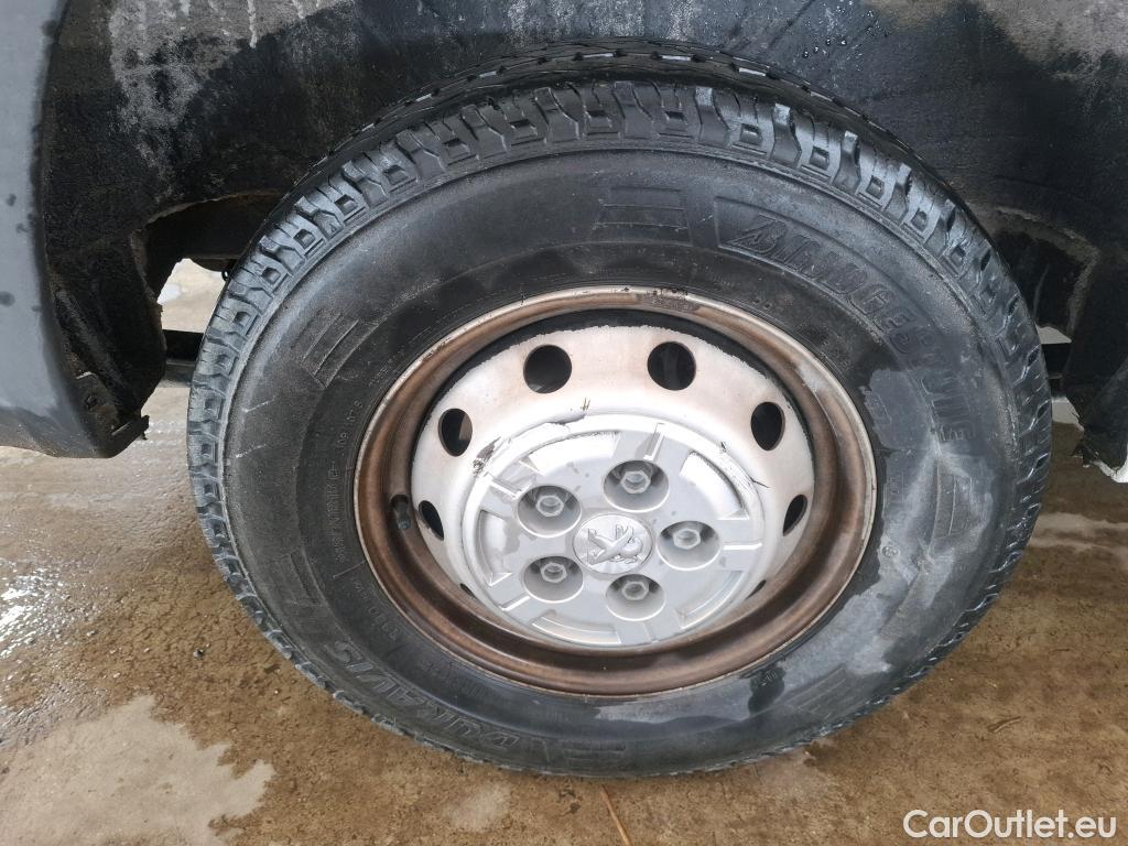  Peugeot  Boxer PEUGEOT  VU 4p VNA 2.0 BLUEHDI 130 PREMIUM 335 L2H2 fourgon tôlé #51