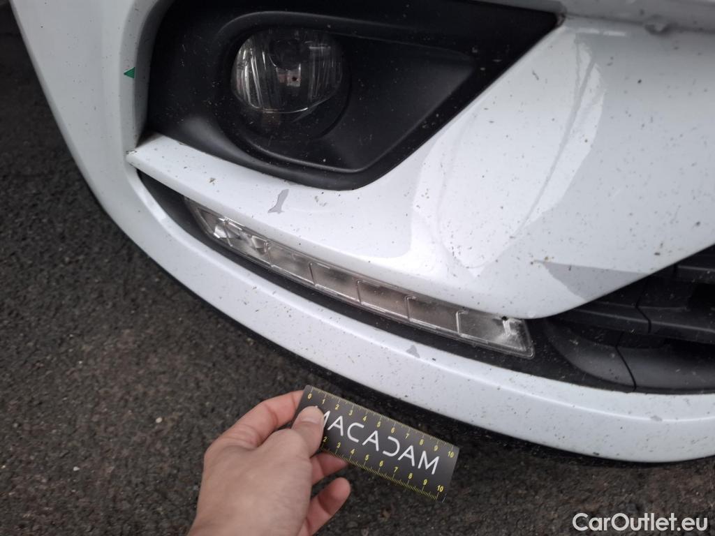  Renault  Clio  IV Air MediaNav 1.5 dCi 75CV BVM5 E6 #44