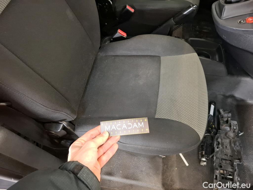  Renault  Kangoo RENAULT  Express / 2013 / 3P / Fourgonnette Générique - Blue dCi 80 #67