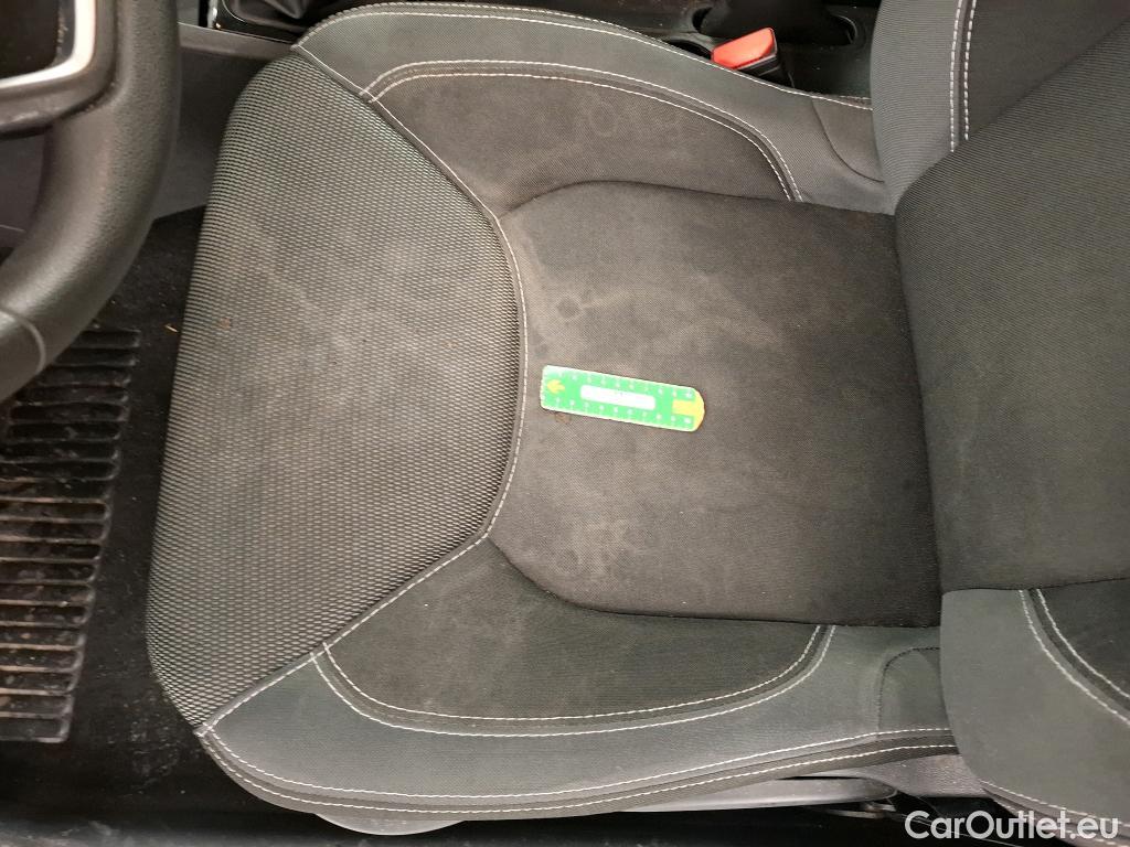  Renault  Clio  IV Air MediaNav 1.5 dCi 75CV BVM5 E6 #1