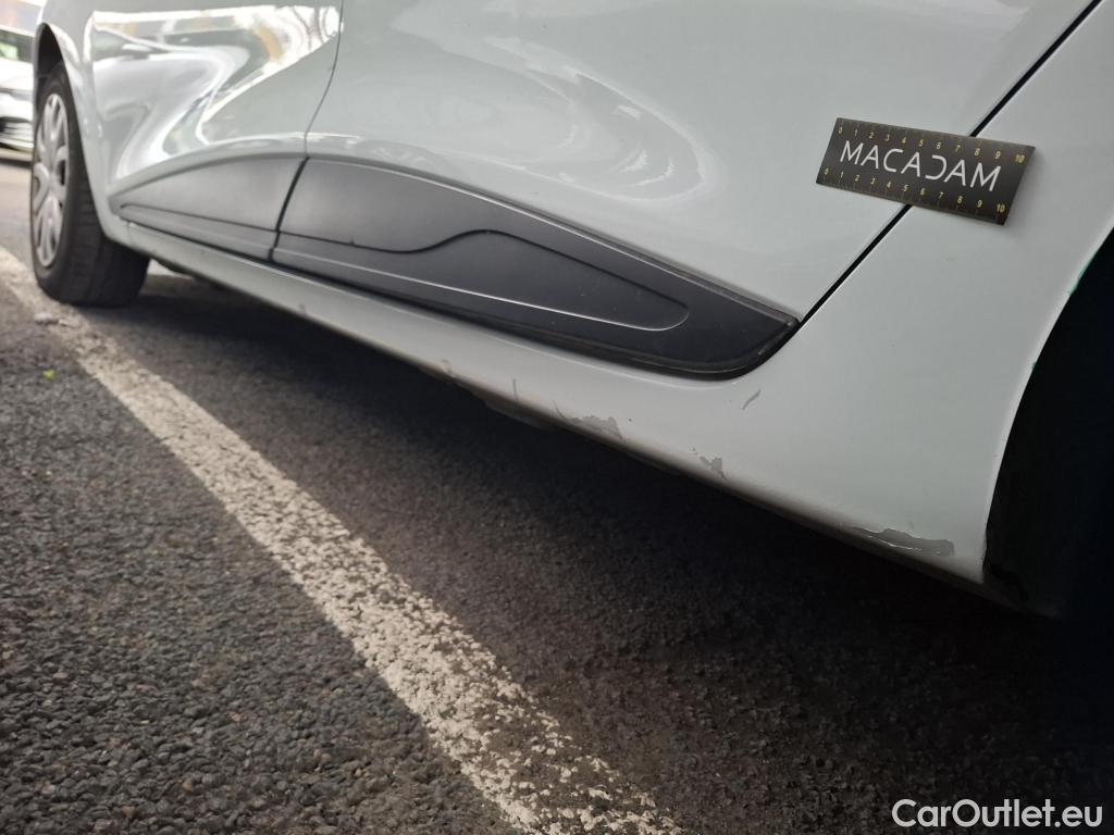  Renault  Clio  IV Air MediaNav 1.5 dCi 75CV BVM5 E6 #49