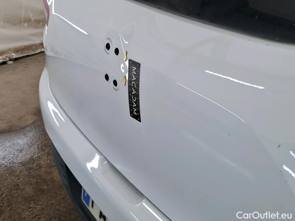  Renault  Clio  IV Air MediaNav 1.5 dCi 90CV BVM5 E6 #43