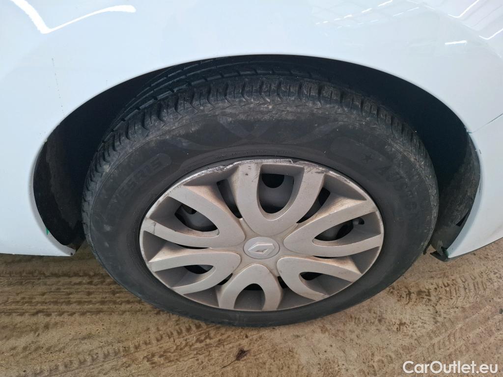  Renault  Clio  IV Air MediaNav 1.5 dCi 90CV BVM5 E6 #50