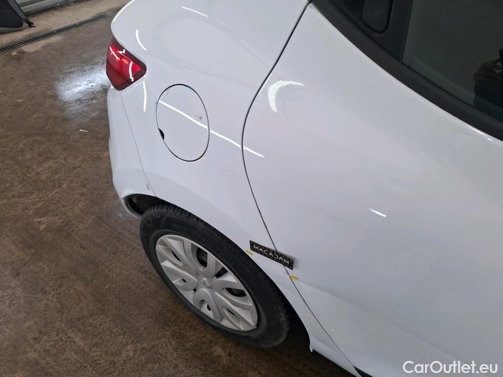  Renault  Clio  IV Air MediaNav 1.5 dCi 90CV BVM5 E6 #6