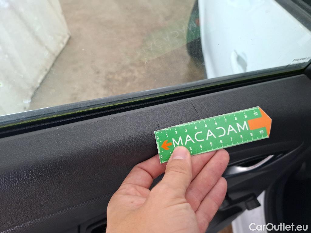  Renault  Clio  IV Air MediaNav 1.5 dCi 75CV BVM5 E6 #17