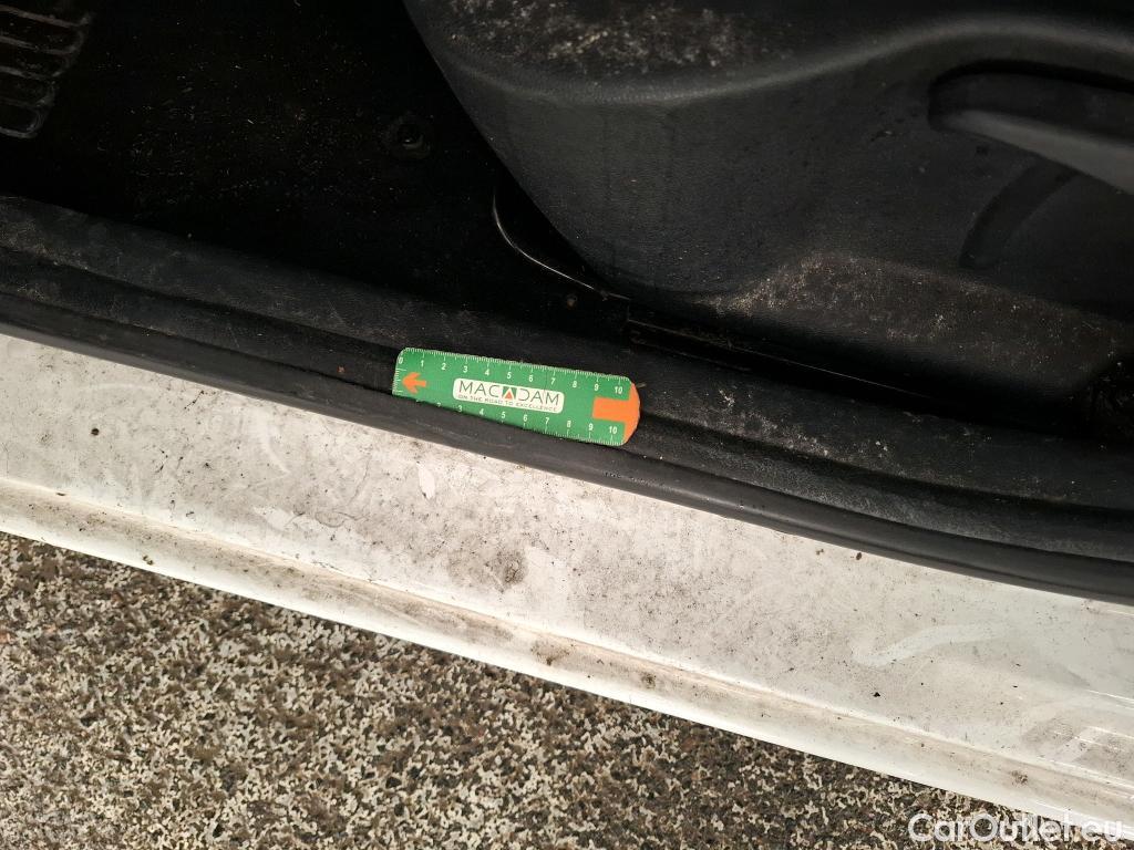  Renault  Clio  IV Air MediaNav 1.5 dCi 75CV BVM5 E6 #26