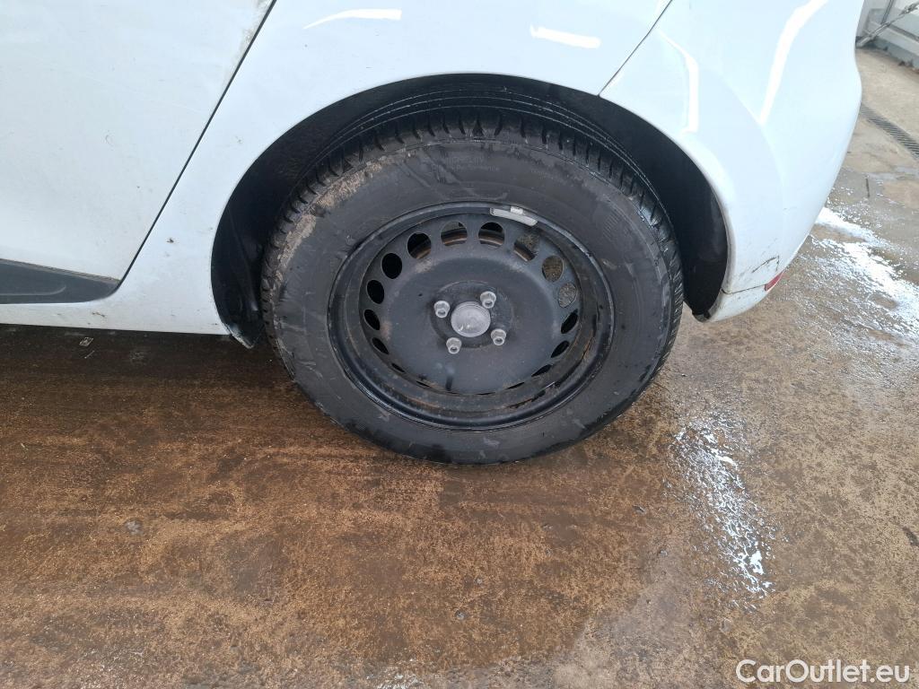  Renault  Clio  IV Air MediaNav 1.5 dCi 75CV BVM5 E6 #60