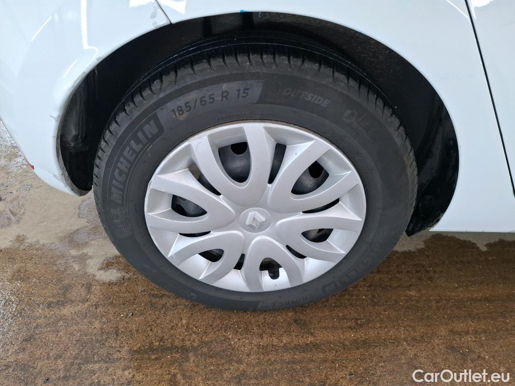  Renault  Clio  IV Air MediaNav 1.5 dCi 75CV BVM5 E6 #12