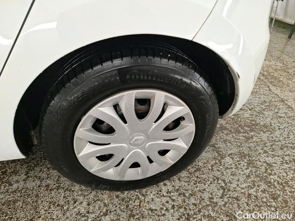  Renault  Clio  IV Air MediaNav 1.5 dCi 75CV BVM5 E6 #44