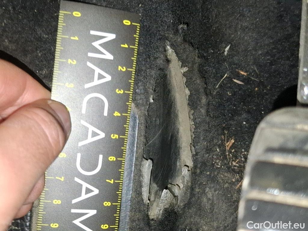  Renault  Clio  IV Air MediaNav 1.5 dCi 75CV BVM5 E6 #12