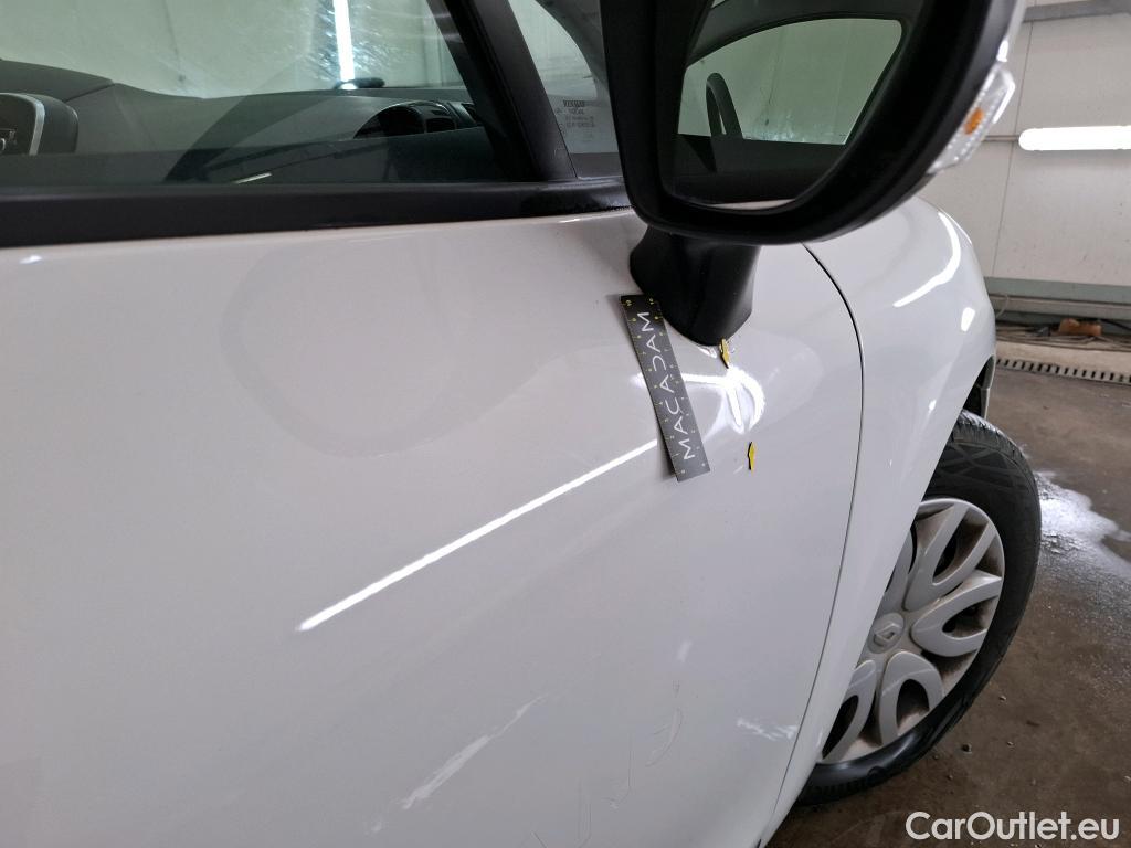  Renault  Clio  IV Air MediaNav 1.5 dCi 75CV BVM5 E6 #2