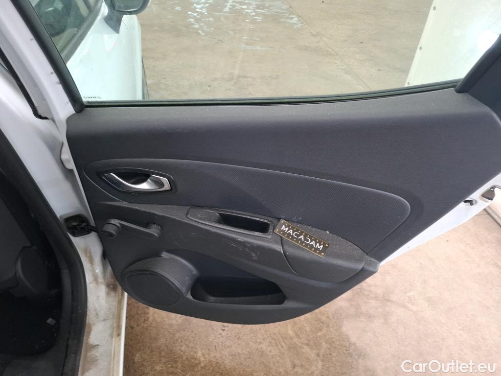  Renault  Clio  IV Air MediaNav 1.5 dCi 90CV BVM5 E6 #13