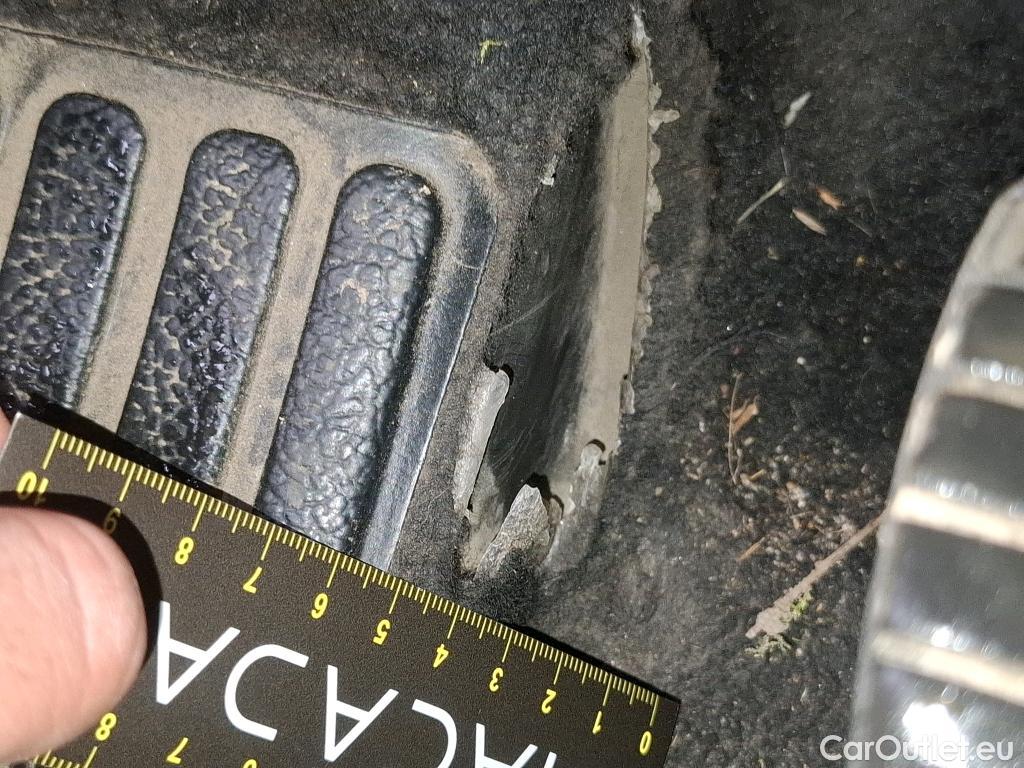  Renault  Clio  IV Air MediaNav 1.5 dCi 75CV BVM5 E6 #13