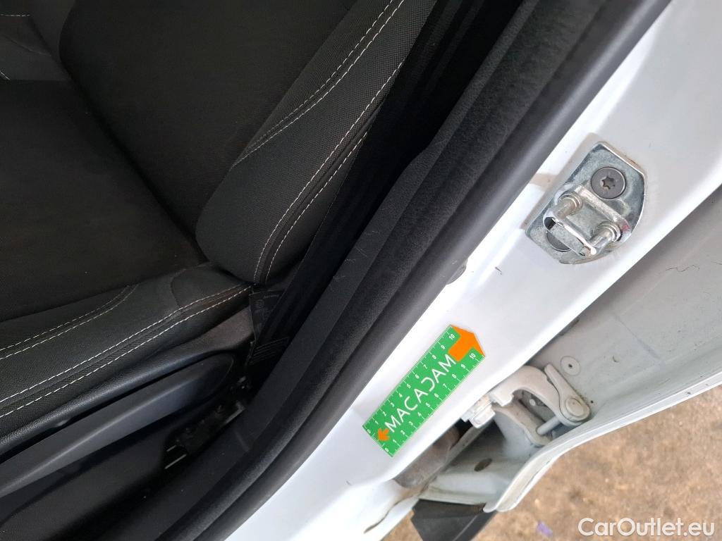  Renault  Clio  IV Air MediaNav 1.5 dCi 75CV BVM5 E6 #27